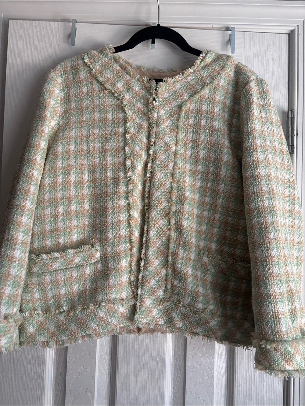 Ann Taylor sz 14Tweed Plaid Fringe Jacket in Mint, Peach & Cream